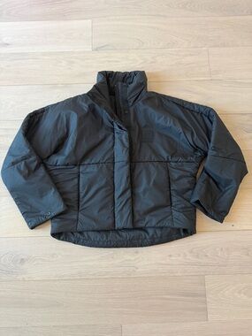 66 North Black Puffer Jacket XS